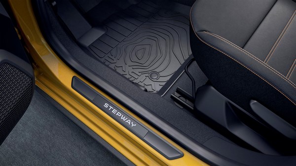 Dacia Sandero Stepway accessories - rubber floor mats and door sills