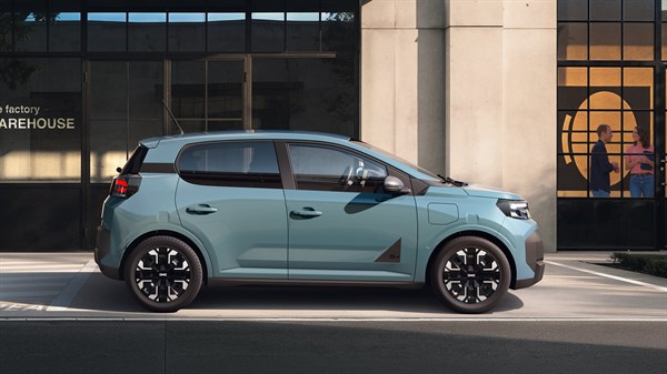 new Dacia Spring - new Agave colour